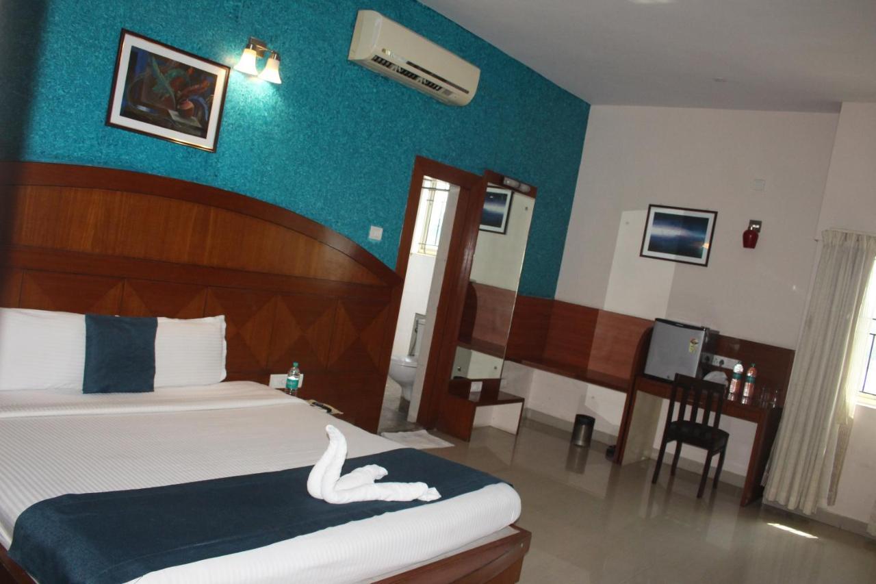 Hotel Stay By The Way Mysore Exterior photo