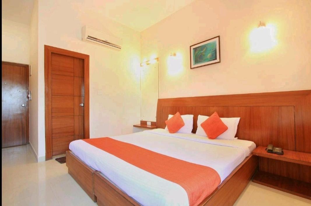 Hotel Stay By The Way Mysore Exterior photo